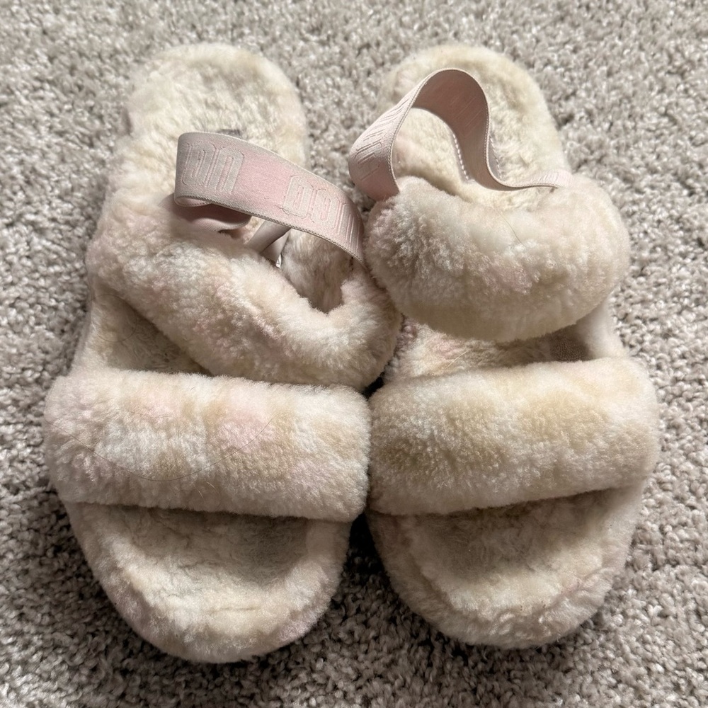 UGG Womens Fluff Yeah Slides Sandals Slippers Light Beige & Pink Sheepskin sz 9